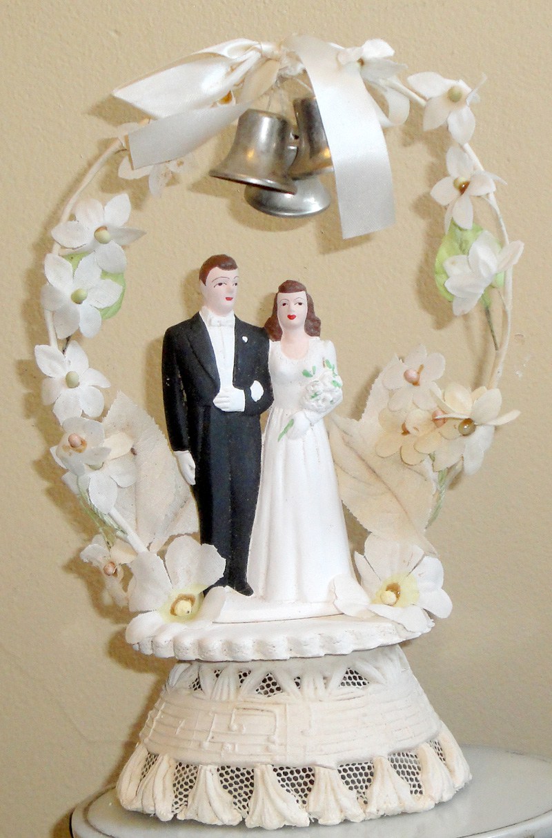 Vintage Style Wedding Cake Toppers Good Design On Cake Wedding Ideas