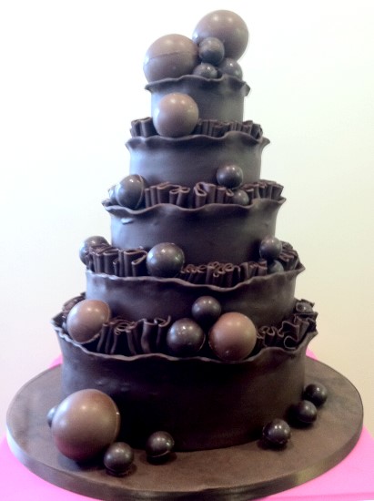 Wedding Cake with Chocolate