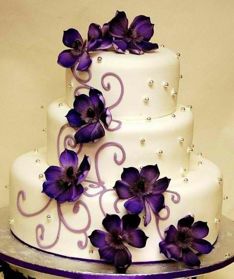 7 Photos of Purple Themed Teen Cakes