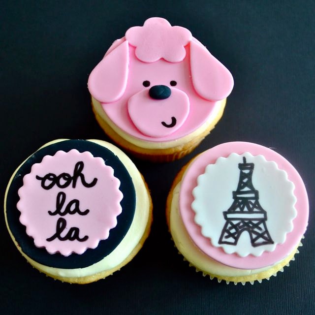 paris-themed-cupcakes-french-themed-parties-themed-cupcakes-paris-theme