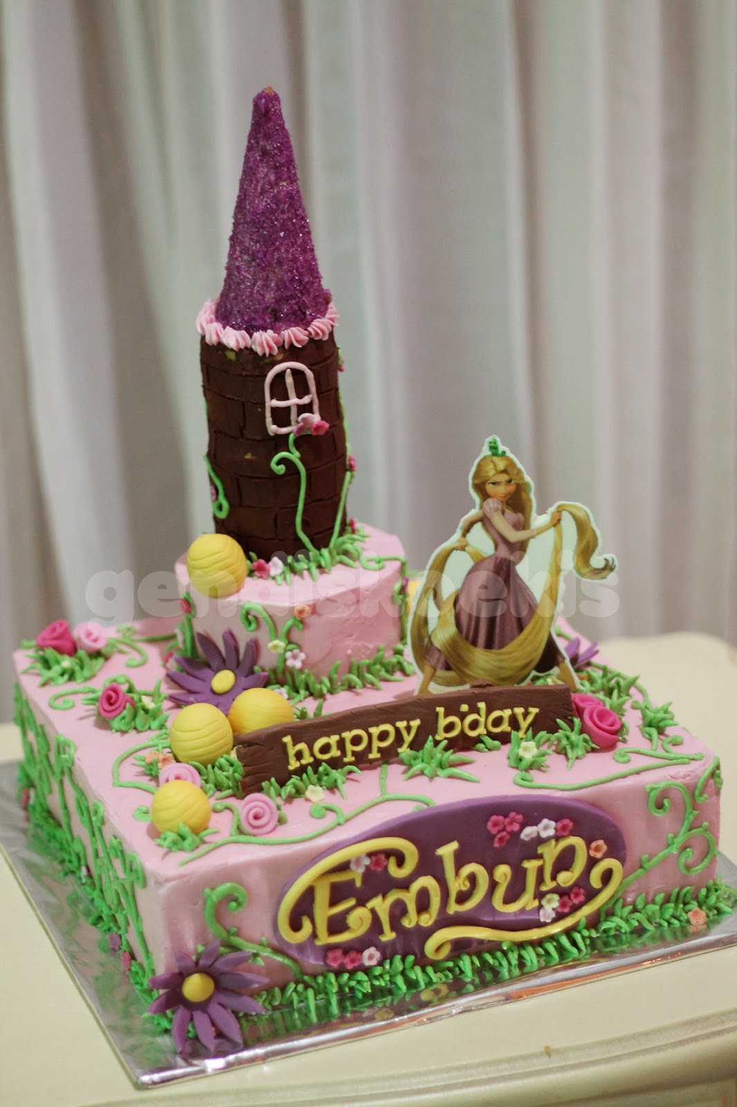 Rapunzel Birthday Cake