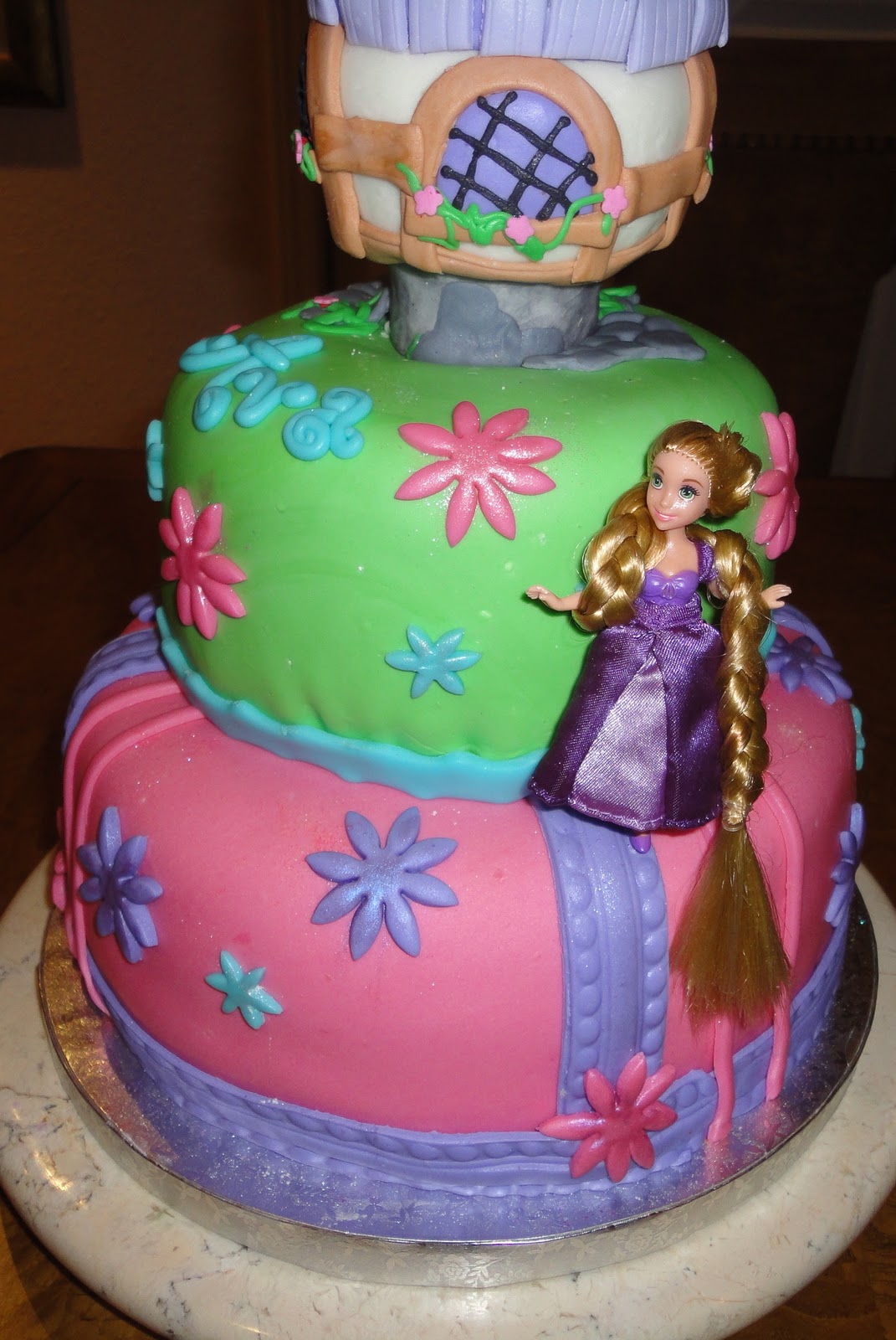 Rapunzel Birthday Cake