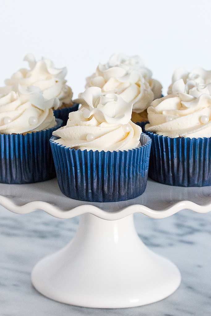 Elegant Bridal Shower Cupcakes