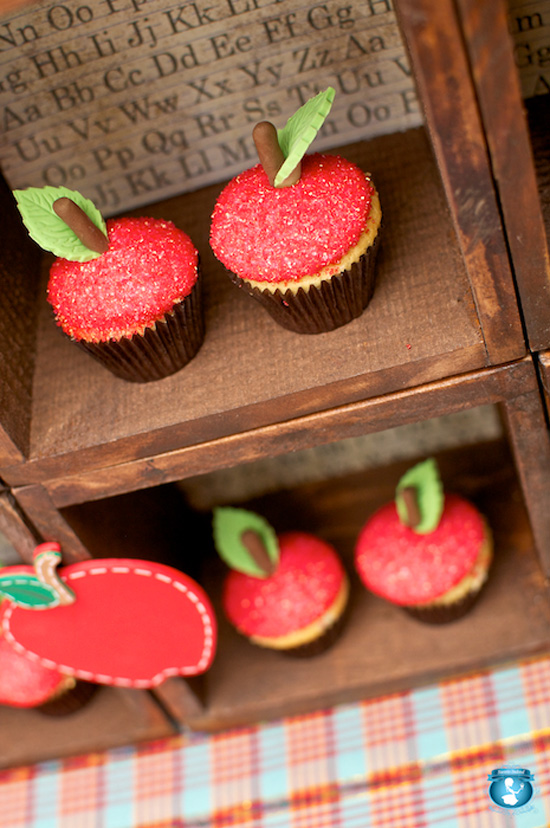 Apple Back to School Cupcakes