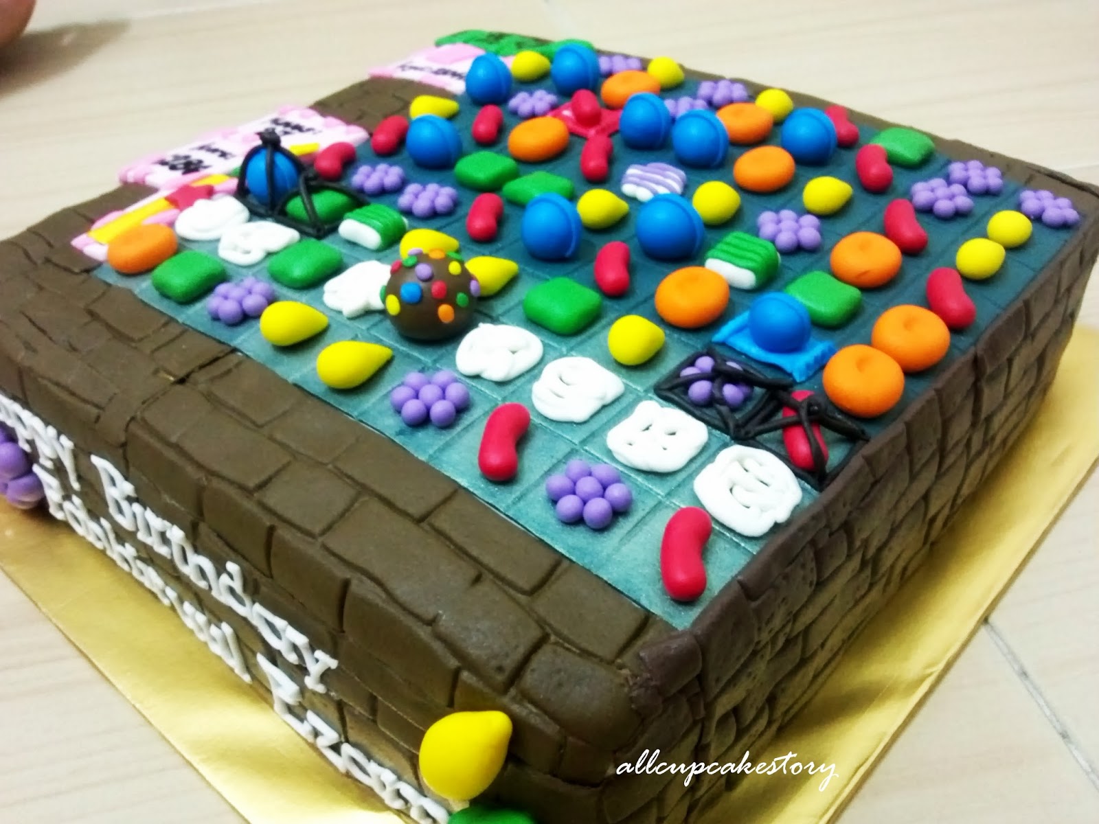 Candy Crush Saga Birthday Cake