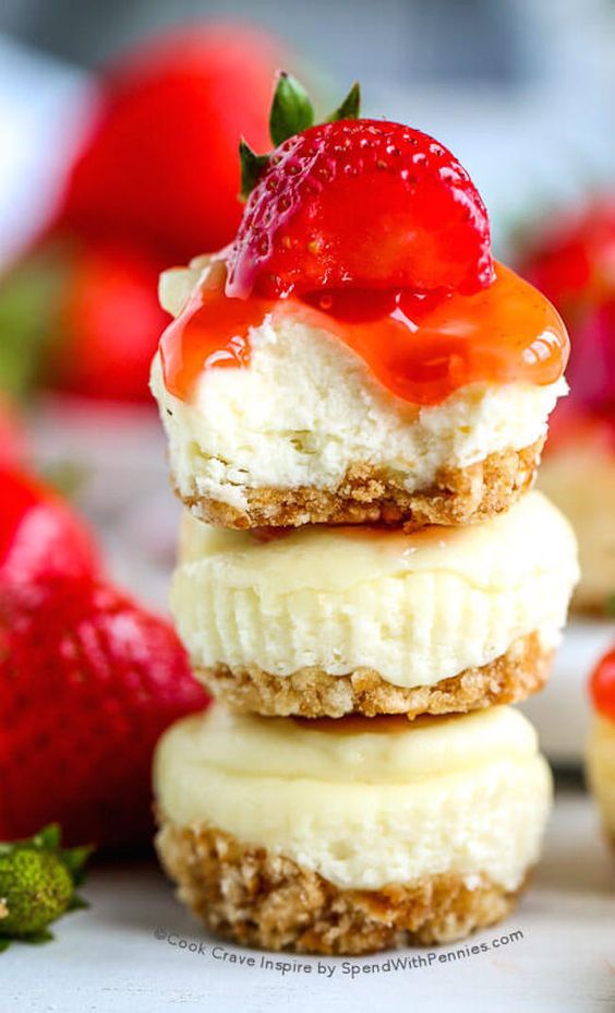 Mini Cheesecakes with Vanilla Wafers