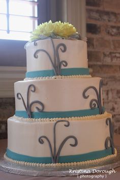 Wedding Cakes with Teal and Gray