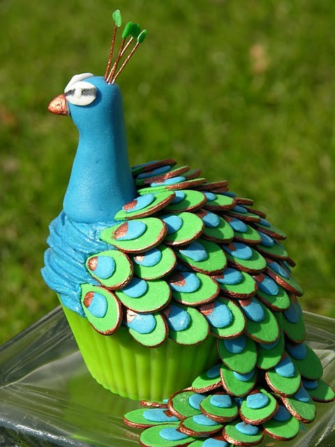 Peacock Cupcake Cake