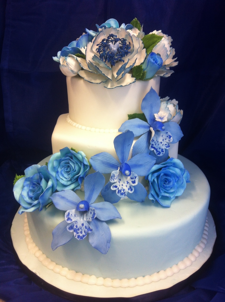 Wedding Cake with Gumpaste Flowers