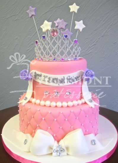 8 Photos of Tiara Birthday Cakes Slice