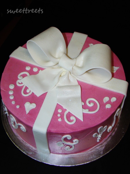 Elegant Birthday Cake