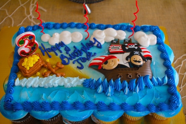 9 Photos of Publix Cupcakes Birthday Party