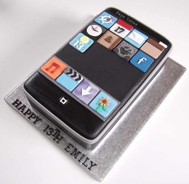 6 Photos of Phone Birthday Cakes For Teenagers