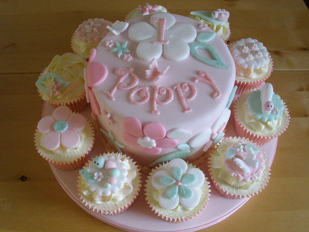 Girls 1st Birthday Cake