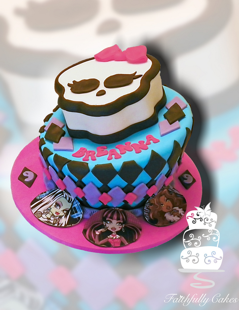 Monster High Cake