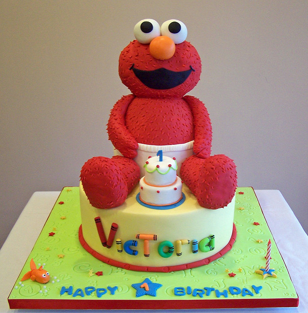 Baby Elmo Cake