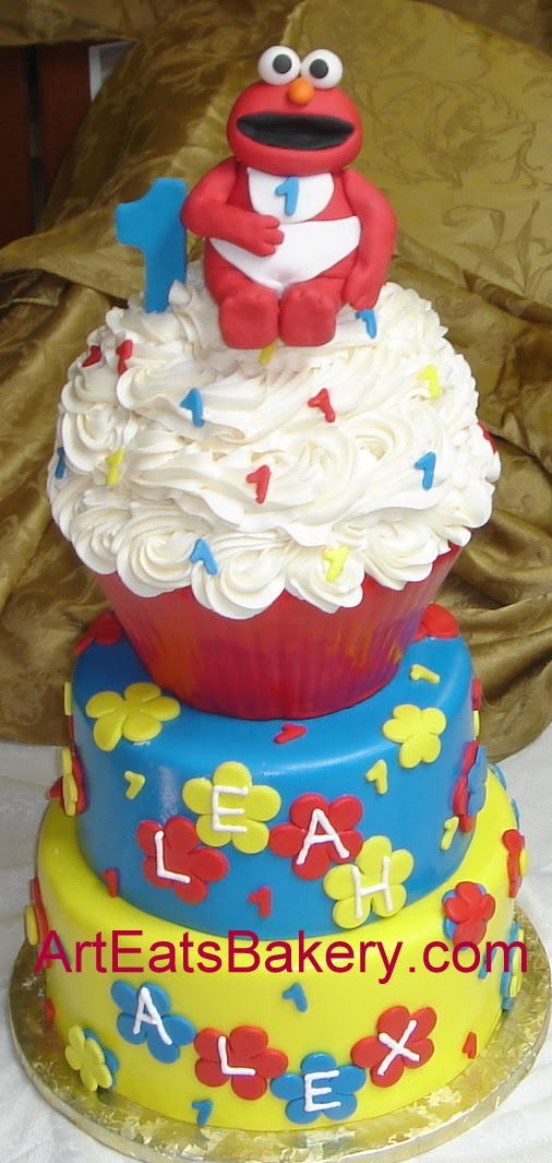 Elmo Birthday Cake and Cupcakes