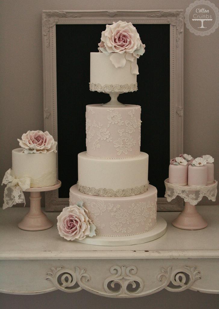 Shabby Chic Wedding Cake