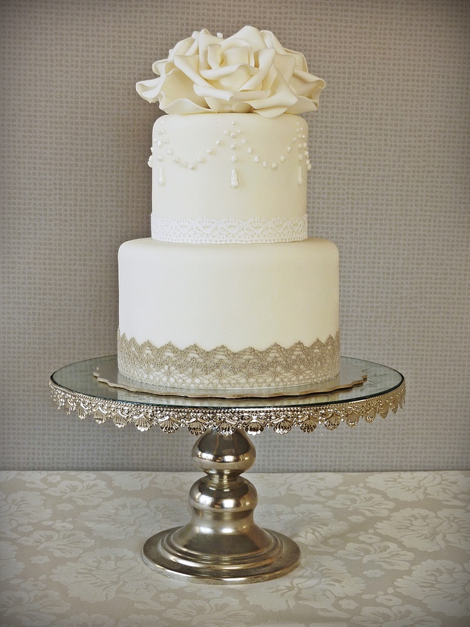 Small Vintage Wedding Cake