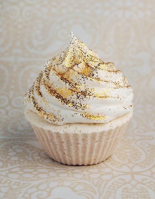 Cupcakes with Edible Glitter