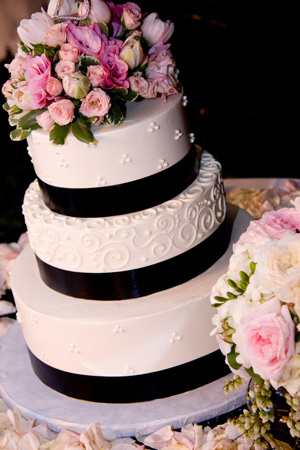 Freeport Bakery Wedding Cake