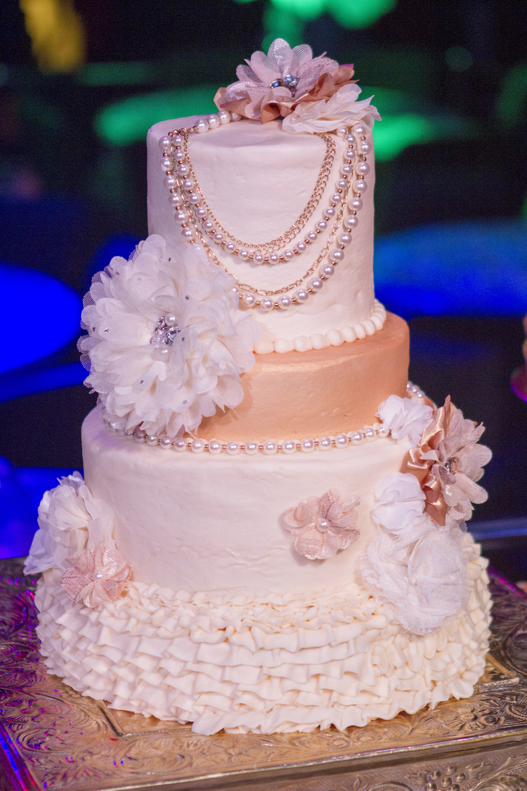 Old Hollywood Vintage Wedding Cakes