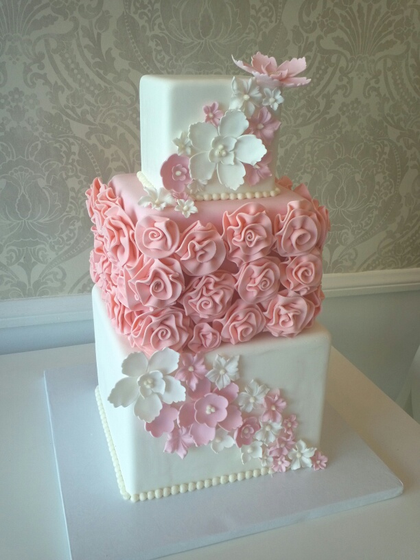 5 Photos of Square Wedding Cakes With Rosettes