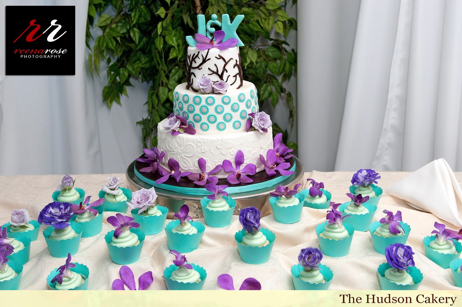 8 Photos of Turquoise And Lavender Wedding Cakes