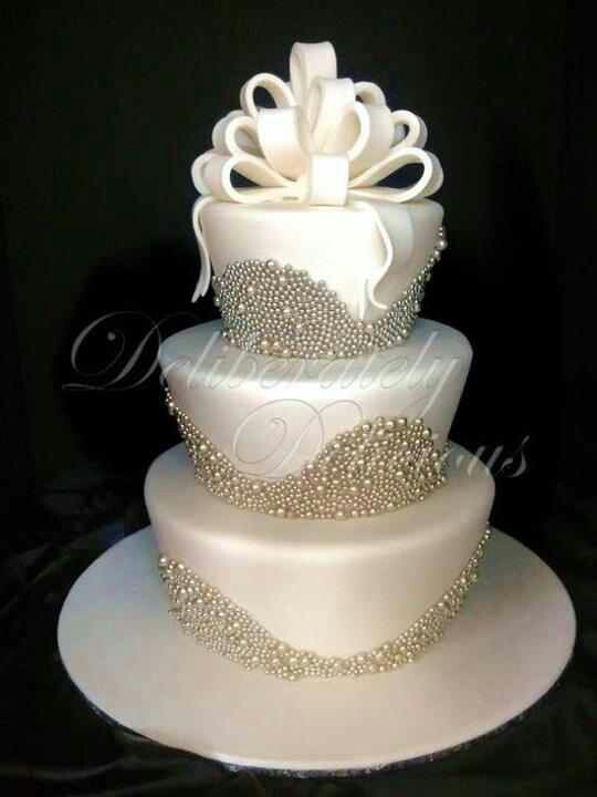 Beautiful Pearl Wedding Cake