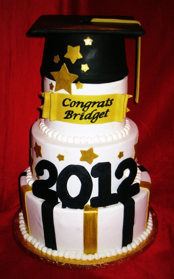 Black and Gold Graduation Cake