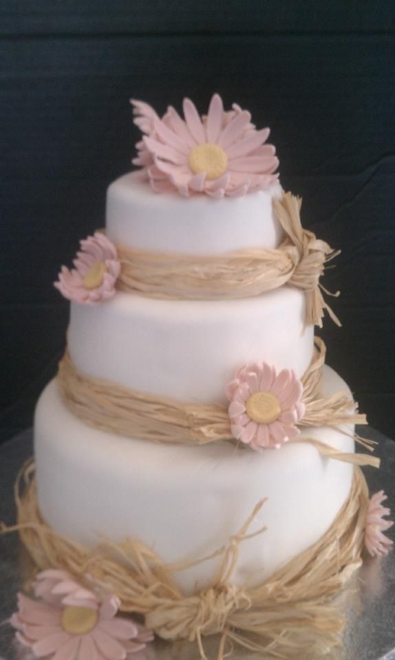 7 Photos of Wedding Cakes For Country Wedding