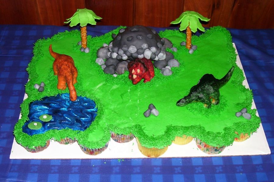 Dinosaur Birthday Cake Cupcakes