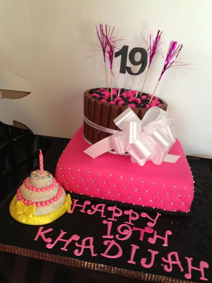 Girls 19th Birthday Cakes