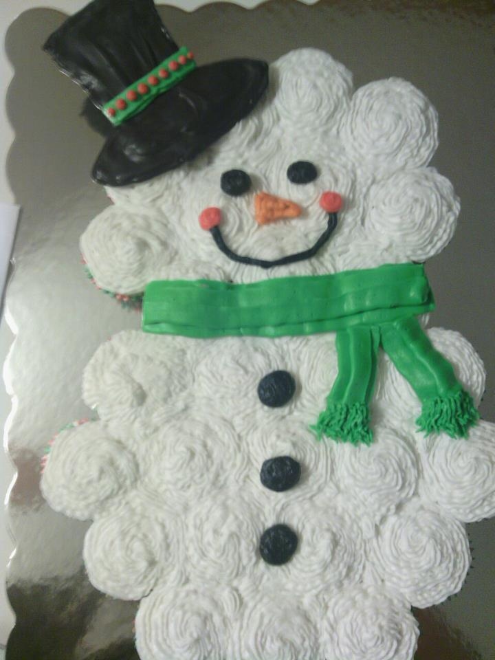 Snowman Cupcake Cake