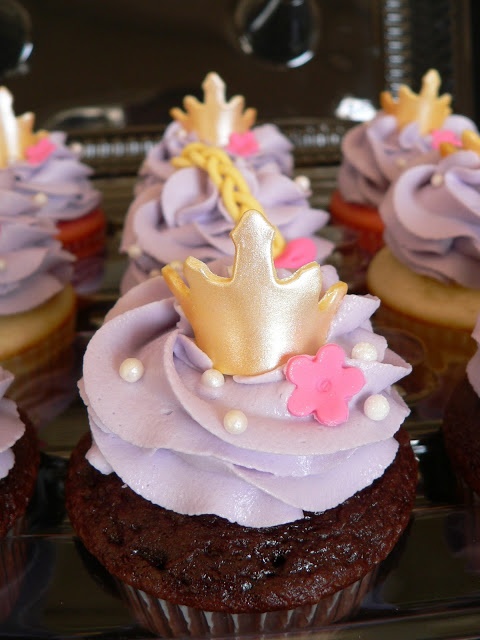 Tangled Cupcakes