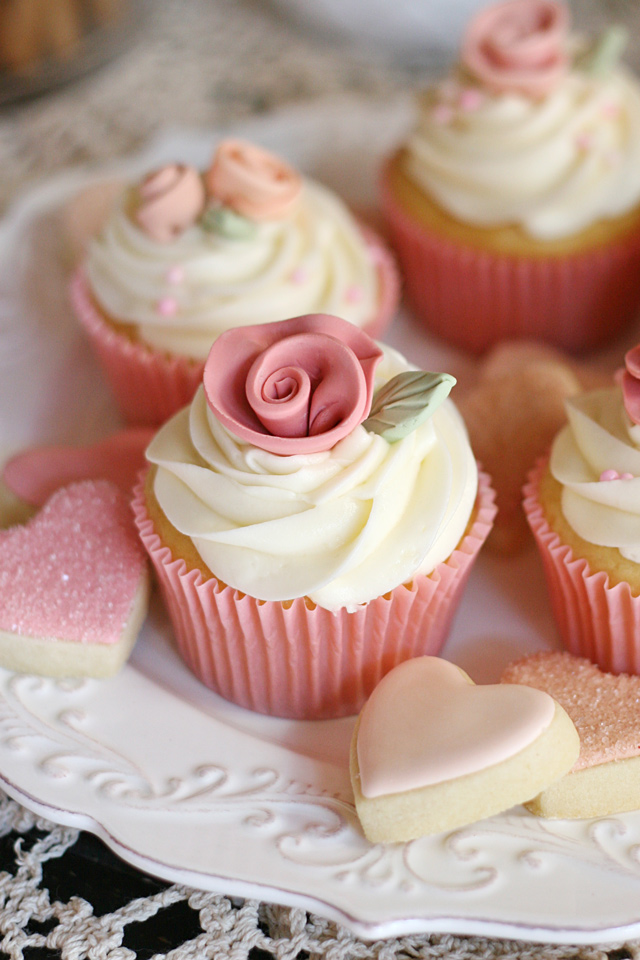 Vintage Cupcake Wedding Cake