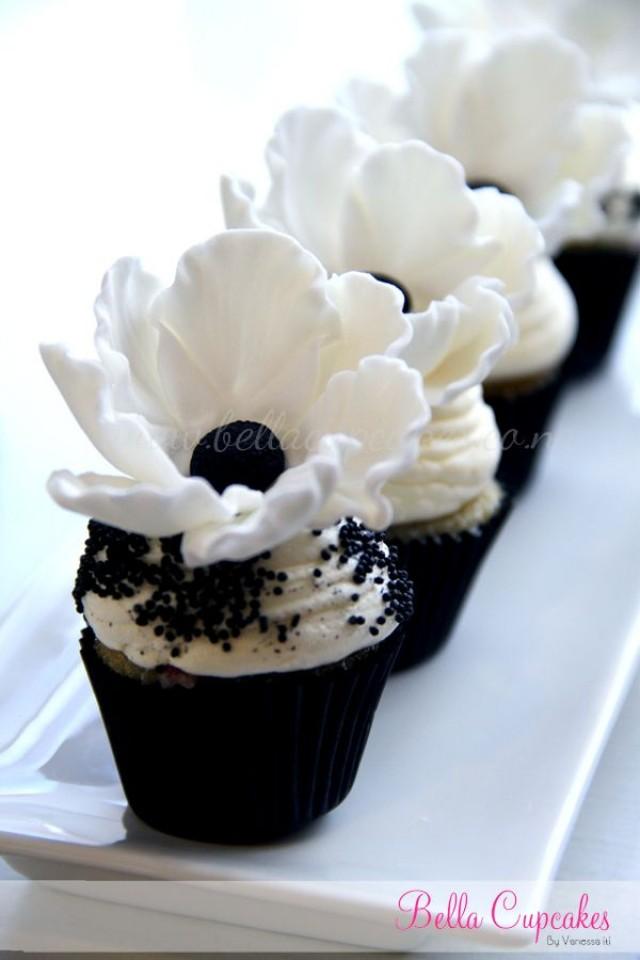 Black and White Cupcakes