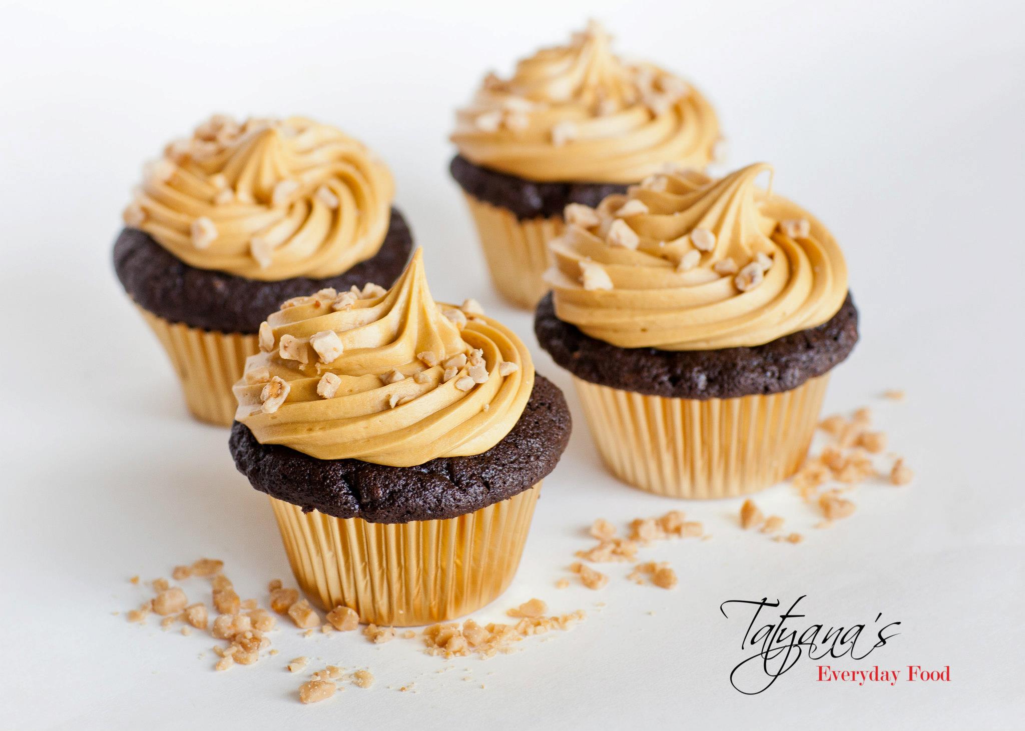 Caramel Toffee Cupcakes with Frosting