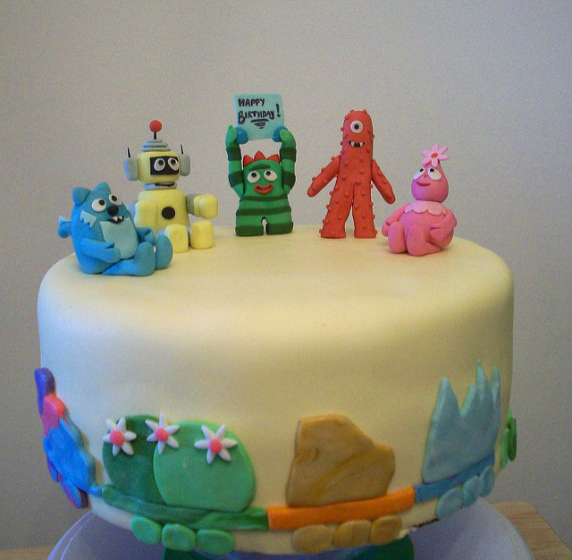 Yo Gabba Gabba Cake