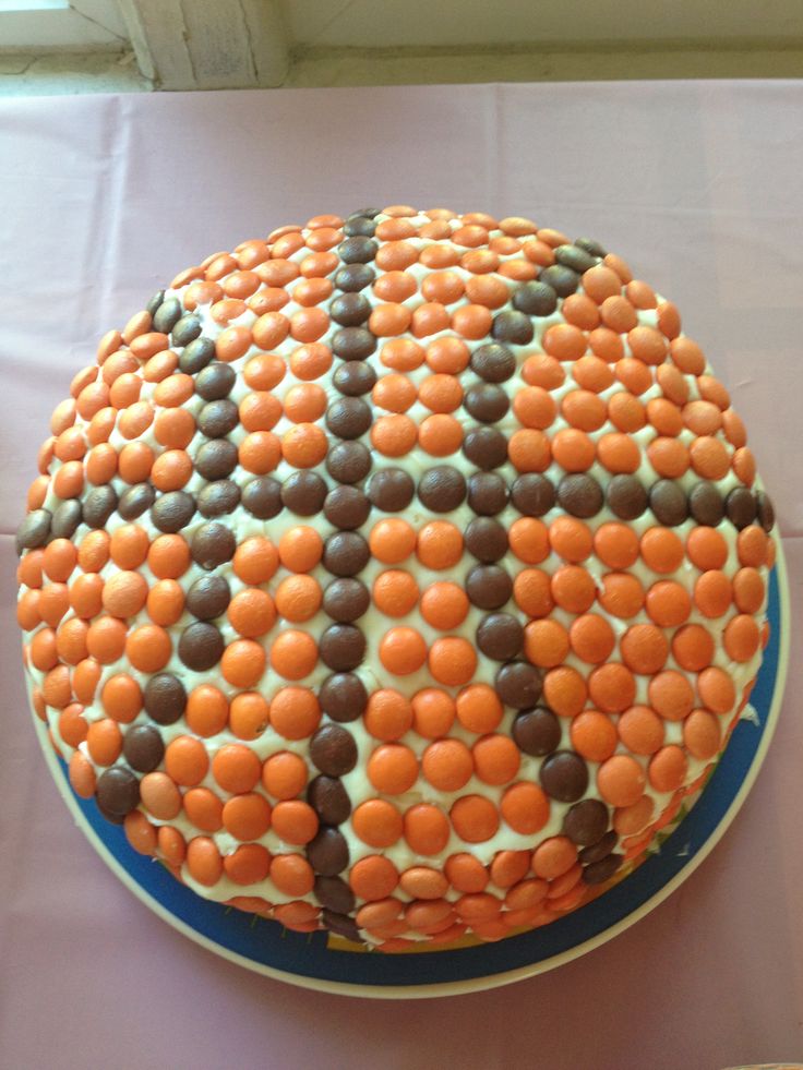 10 Photos of 10 Basketball Birthday Cakes