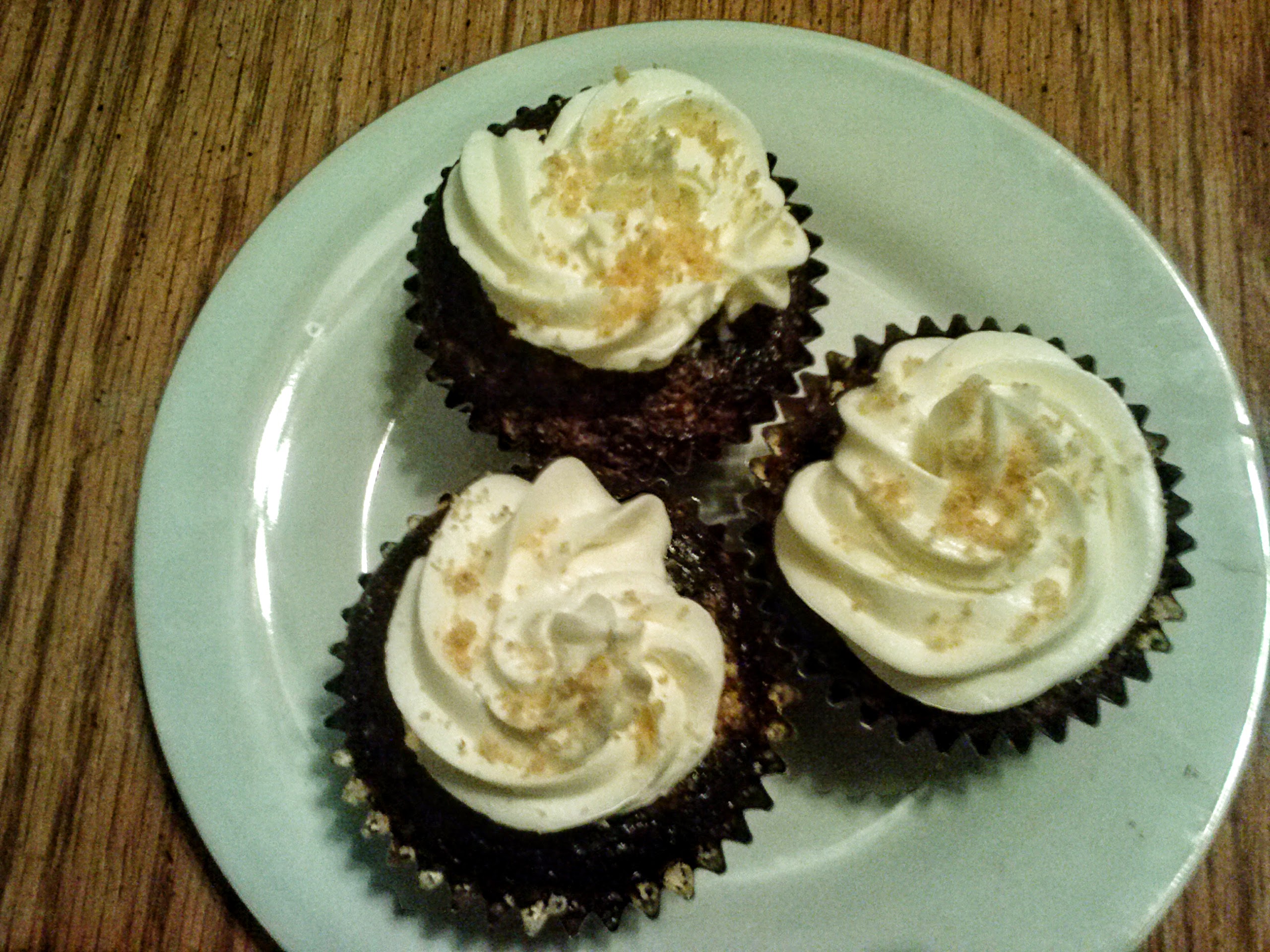 Chocolate Graham Cracker Cupcakes