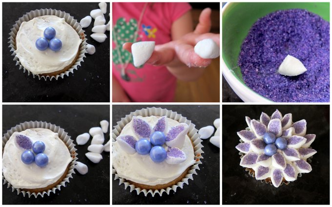 Cupcakes with Marshmallow Flowers