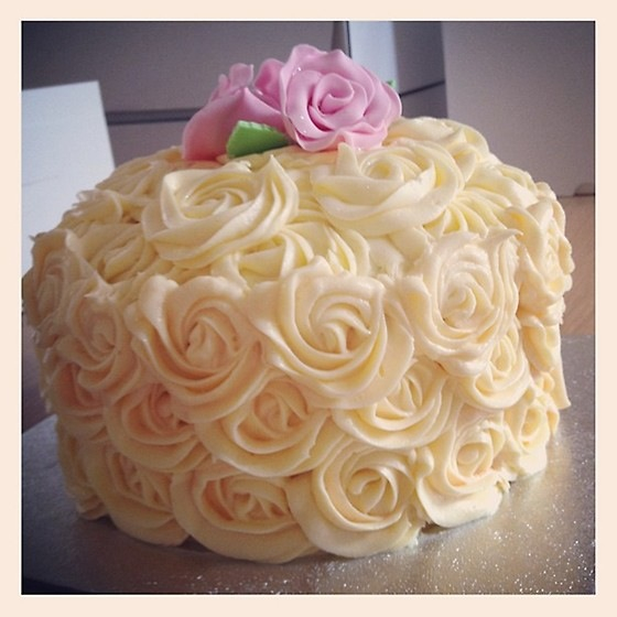 Engagement Rose Swirl Cake