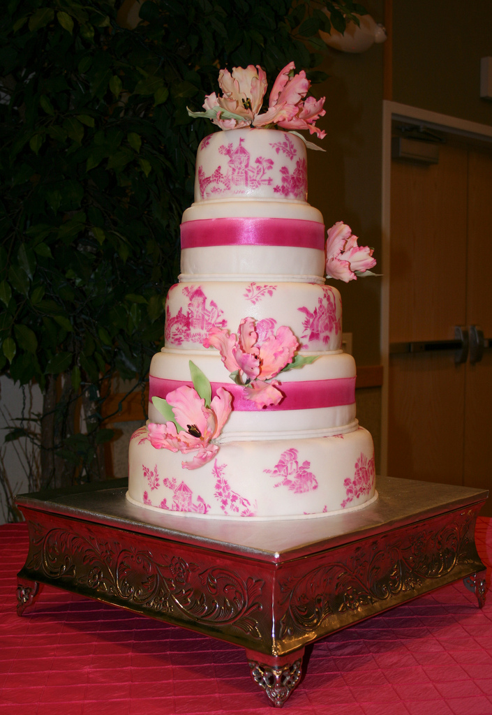 Fuschia Wedding Cake