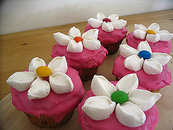 Marshmallow Flower Cupcakes