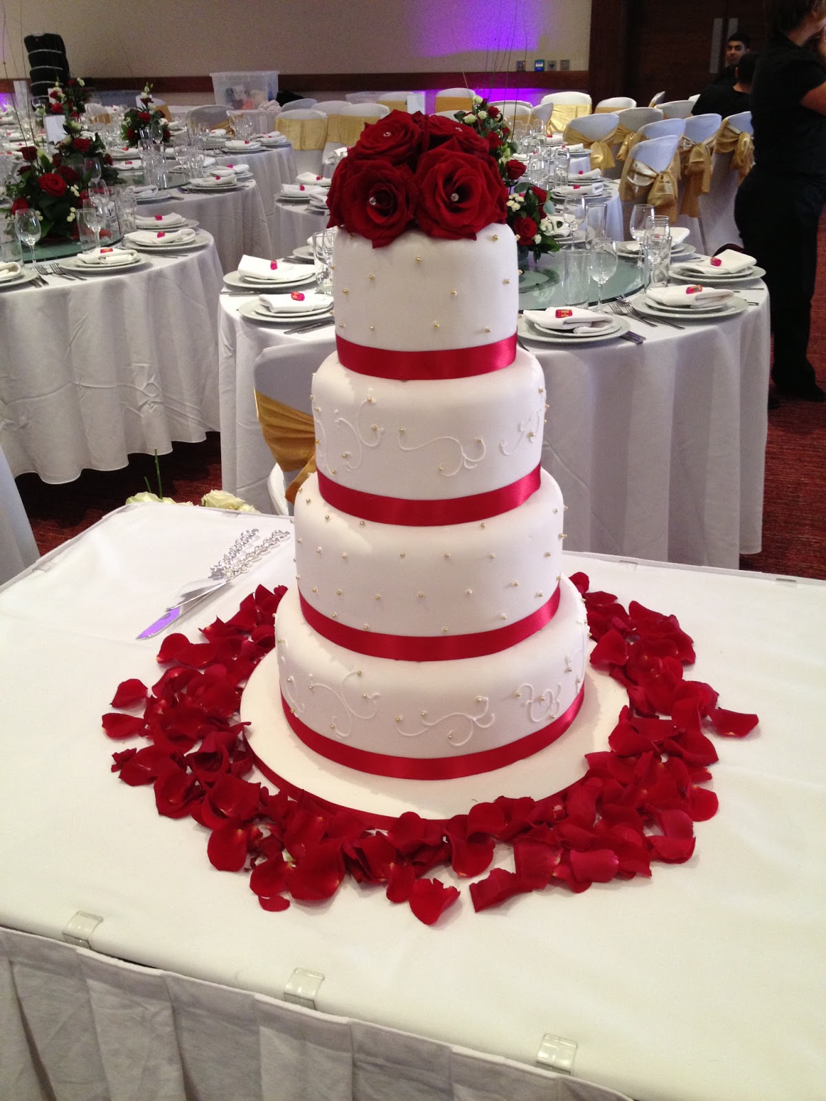 Red and White Wedding Cakes Designs