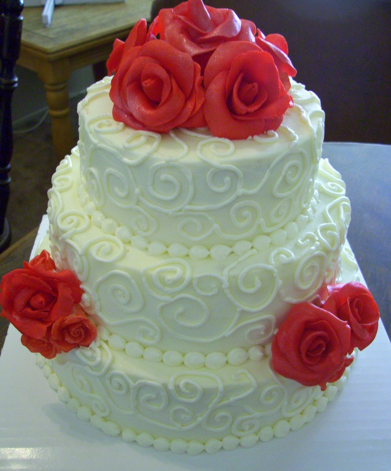 Red Rose Swirl Wedding Cake