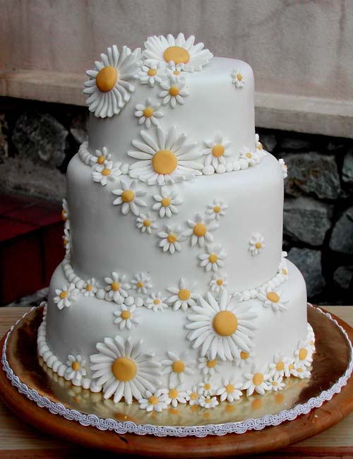 White Daisy Wedding Cake