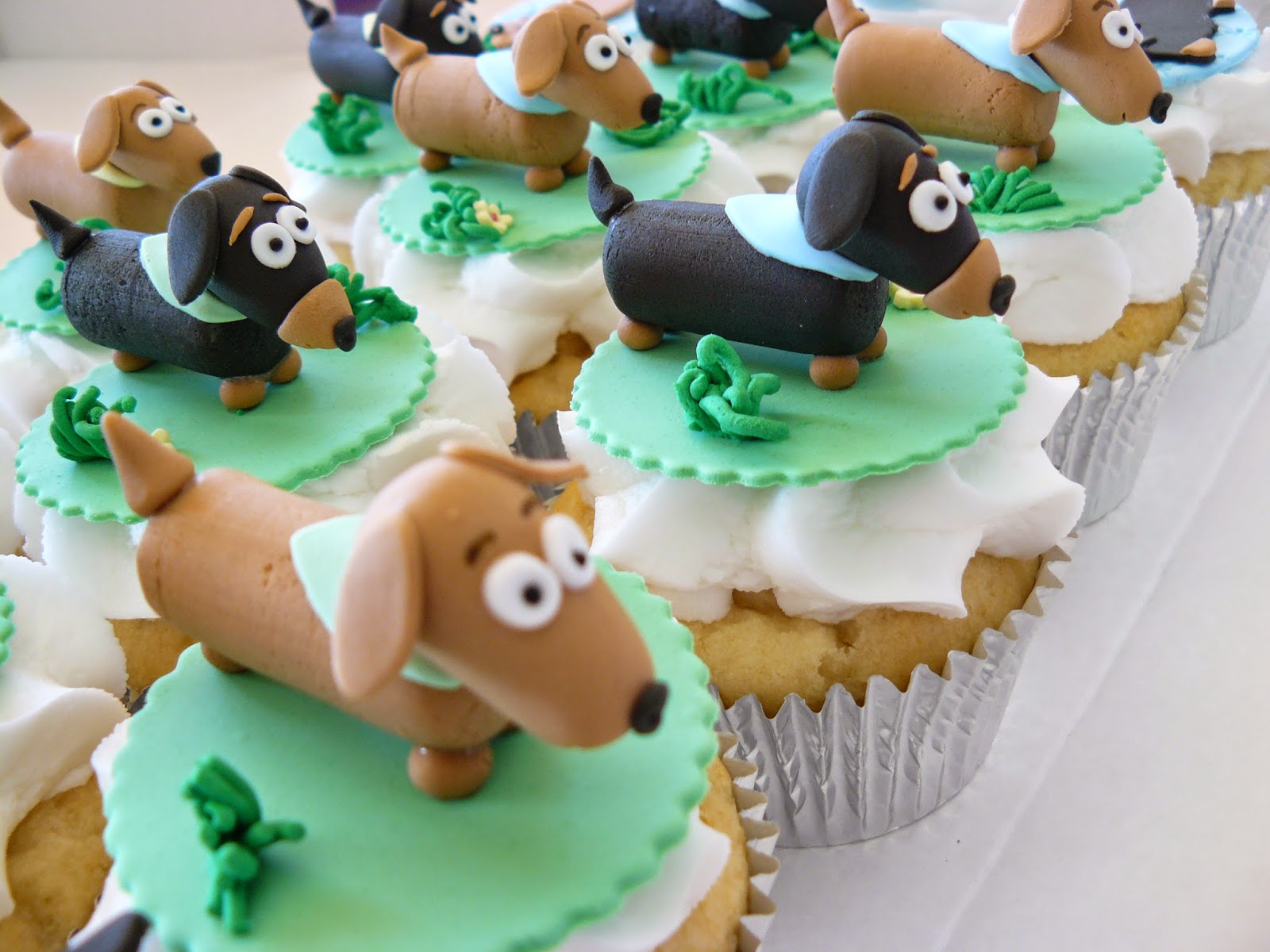 Dachshund Cupcake