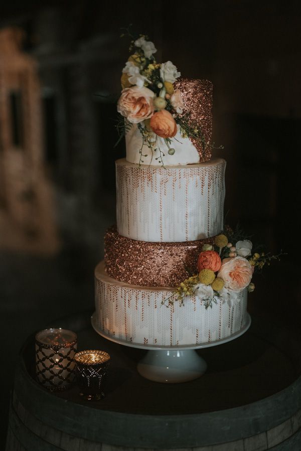 Earth Rustic Wedding Cake